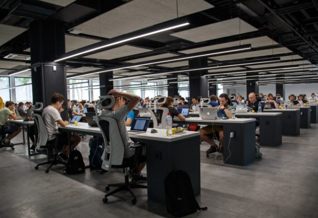 Contact Center