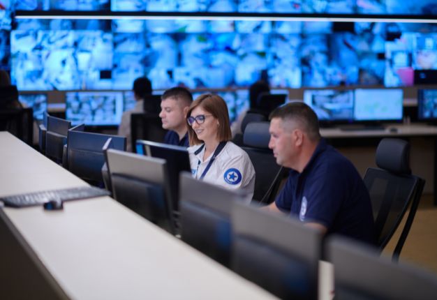 monitoring team